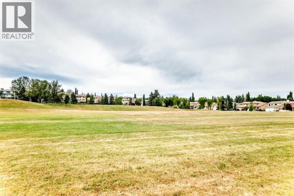 2003 Signal Hill Green SW, Calgary, Alberta  T3H 2Y4 - Photo 47 - A2335981