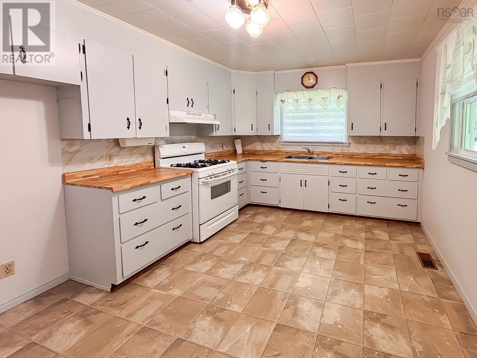 460 Oakhill Road, Oakhill, Nova Scotia  B4V 0C8 - Photo 5 - 202620088