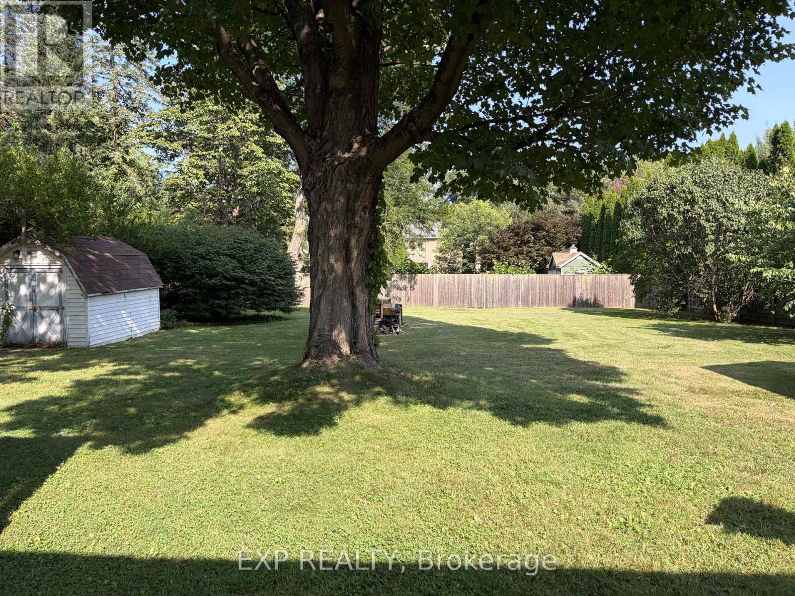 1009 Haist Street, Pelham, Ontario  L0S 1E2 - Photo 2 - X13656264