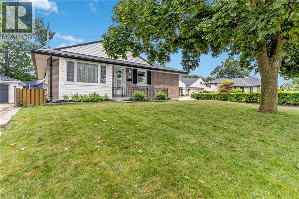 46 Fairview Drive, Brantford, Ontario  N3R 2W7 - Photo 2 - 40852871