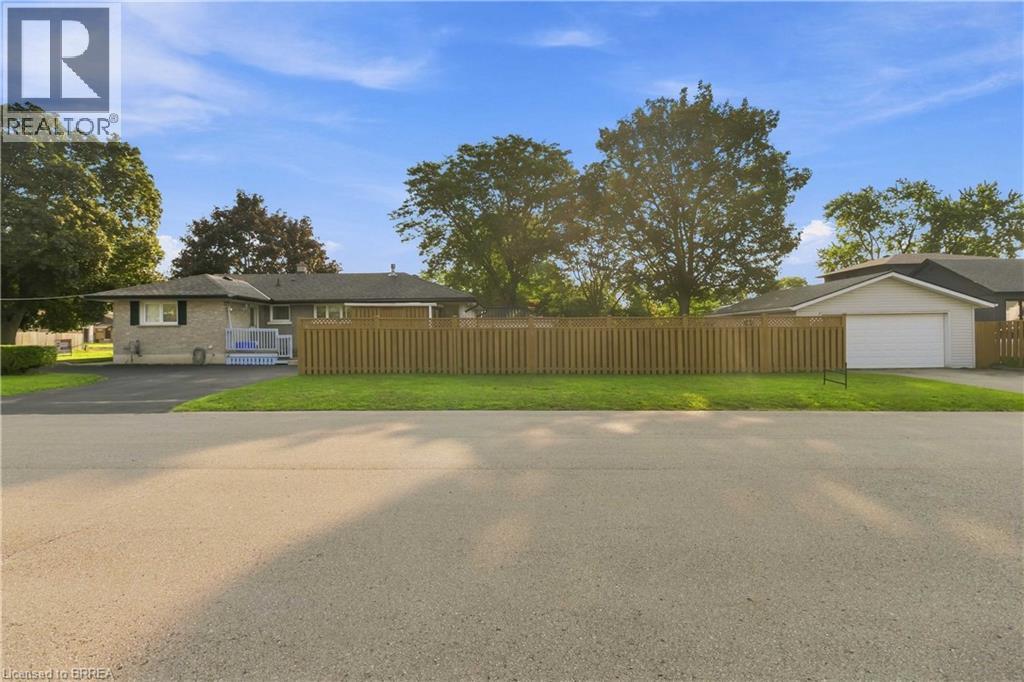 46 Fairview Drive, Brantford, Ontario  N3R 2W7 - Photo 45 - 40852871