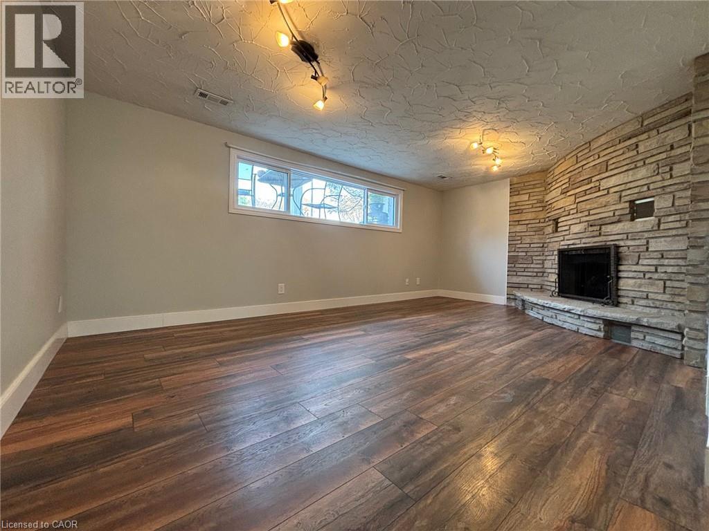 49 Westchester Drive Unit# Lower, Kitchener, Ontario  N2B 3L6 - Photo 3 - 40854515
