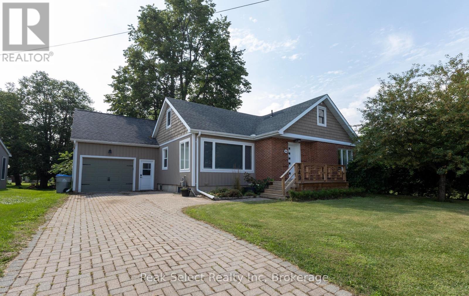 349 Edward Street, South Huron, Ontario  N0M 1S7 - Photo 2 - X13656236