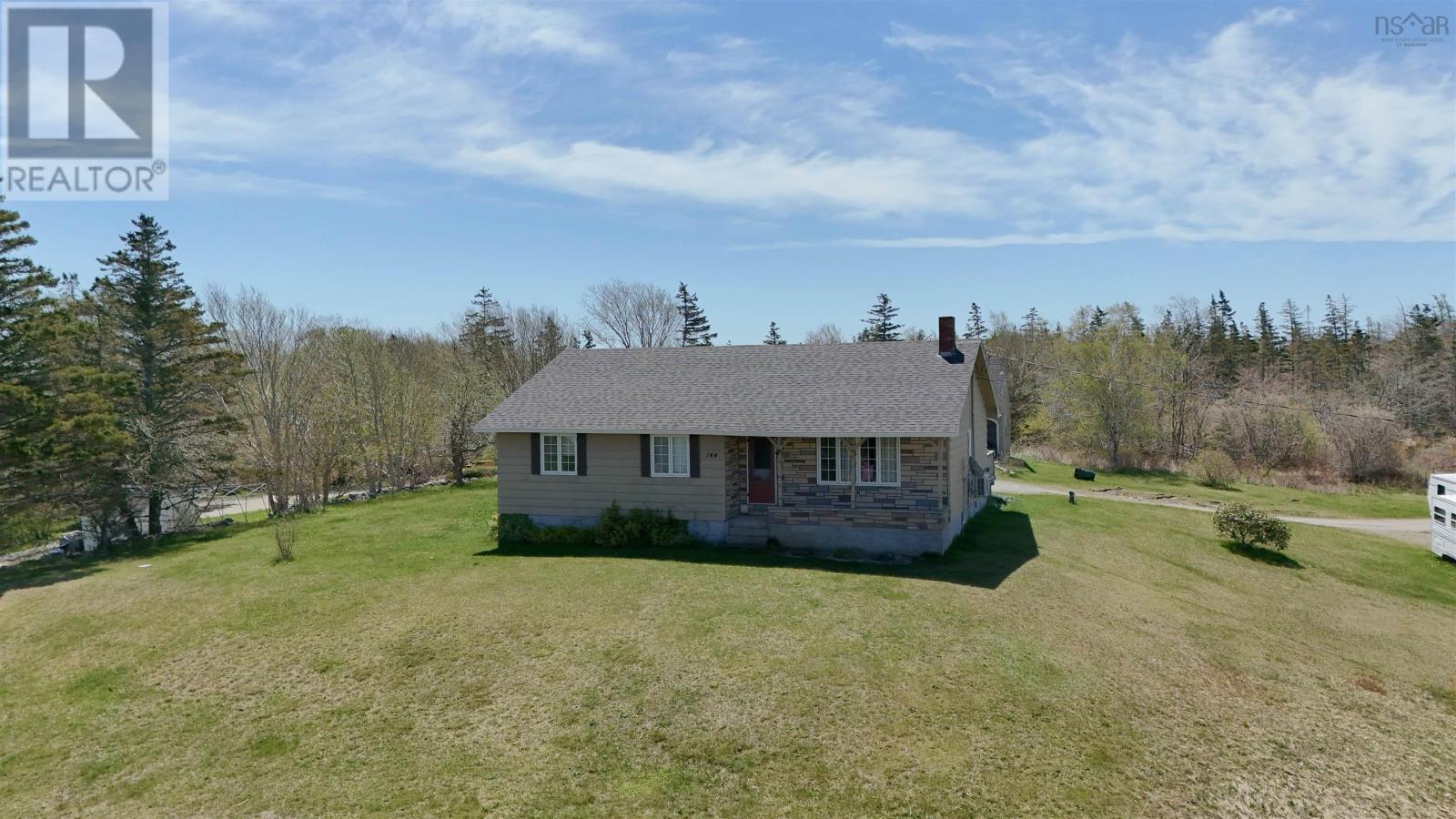 144 Chemin De L'est, Wedgeport, Nova Scotia  B0W 3P0 - Photo 2 - 202600557