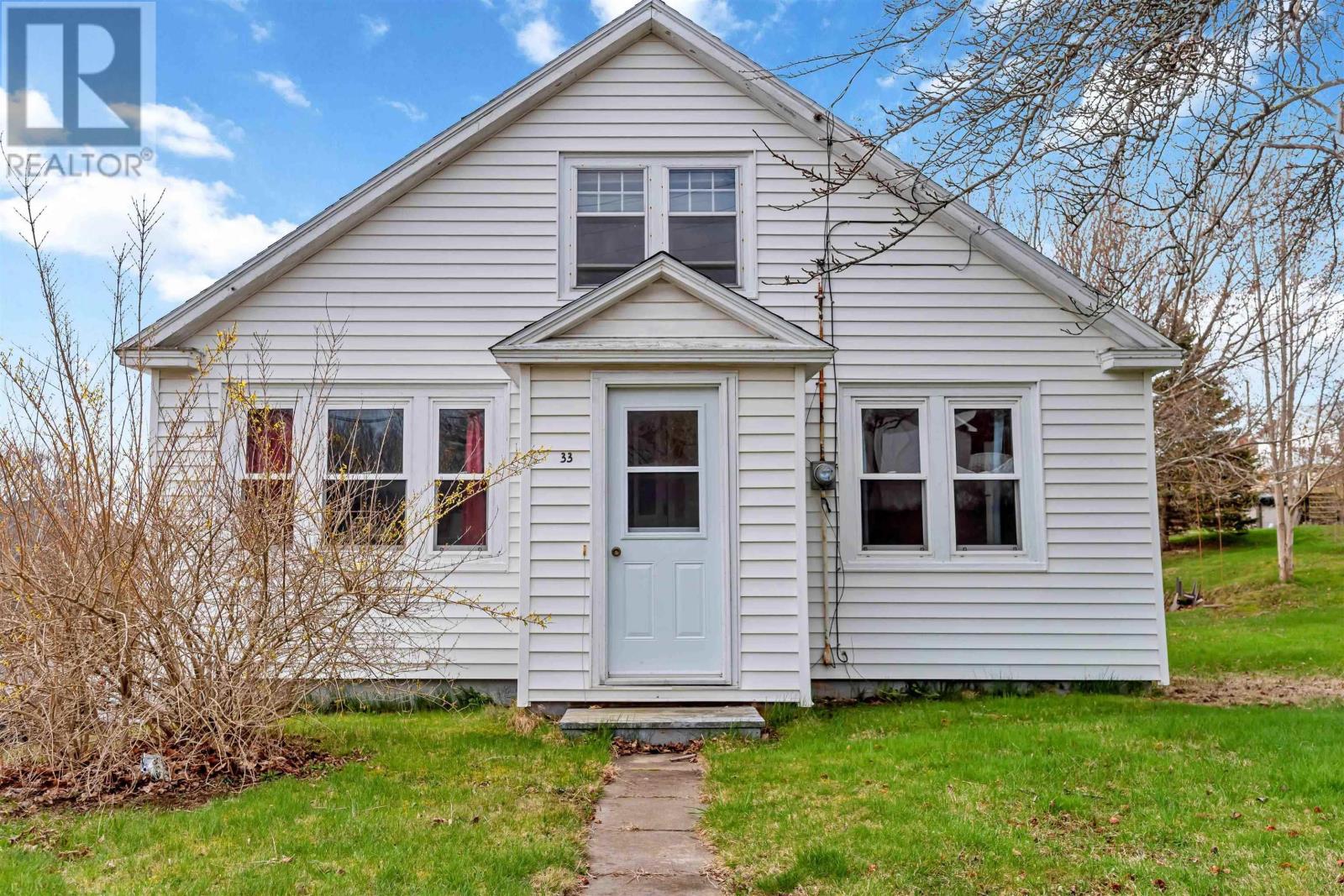 33 Church Street, Digby, Nova Scotia  B0V 1A0 - Photo 2 - 202609525