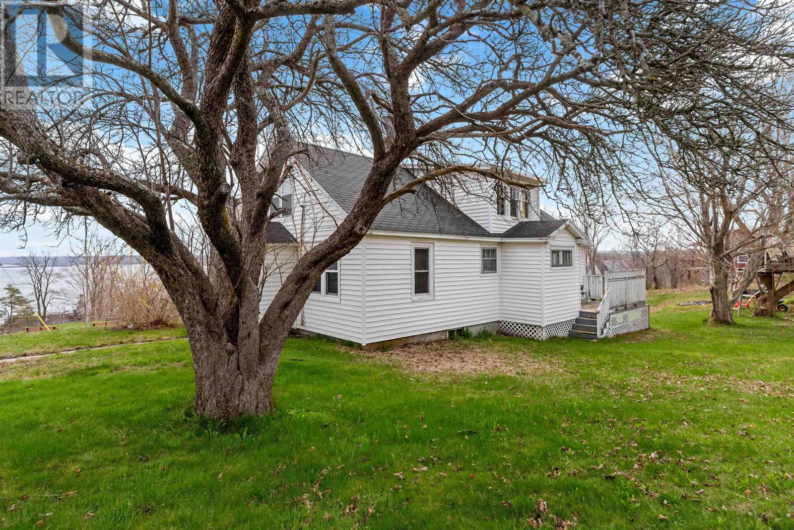 33 Church Street, Digby, Nova Scotia  B0V 1A0 - Photo 5 - 202609525