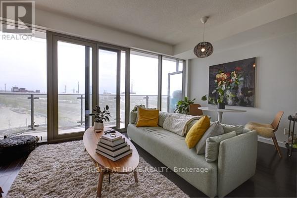70 Distillery Lane, Toronto, Ontario  M5A 0E3 - Photo 10 - C13656258