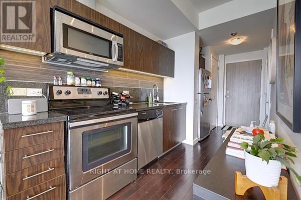70 Distillery Lane, Toronto, Ontario  M5A 0E3 - Photo 4 - C13656258