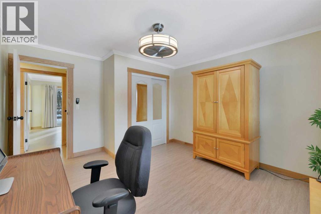 27137 Highway 42, Rural Red Deer County, Alberta  T0M 1R0 - Photo 27 - A2293336