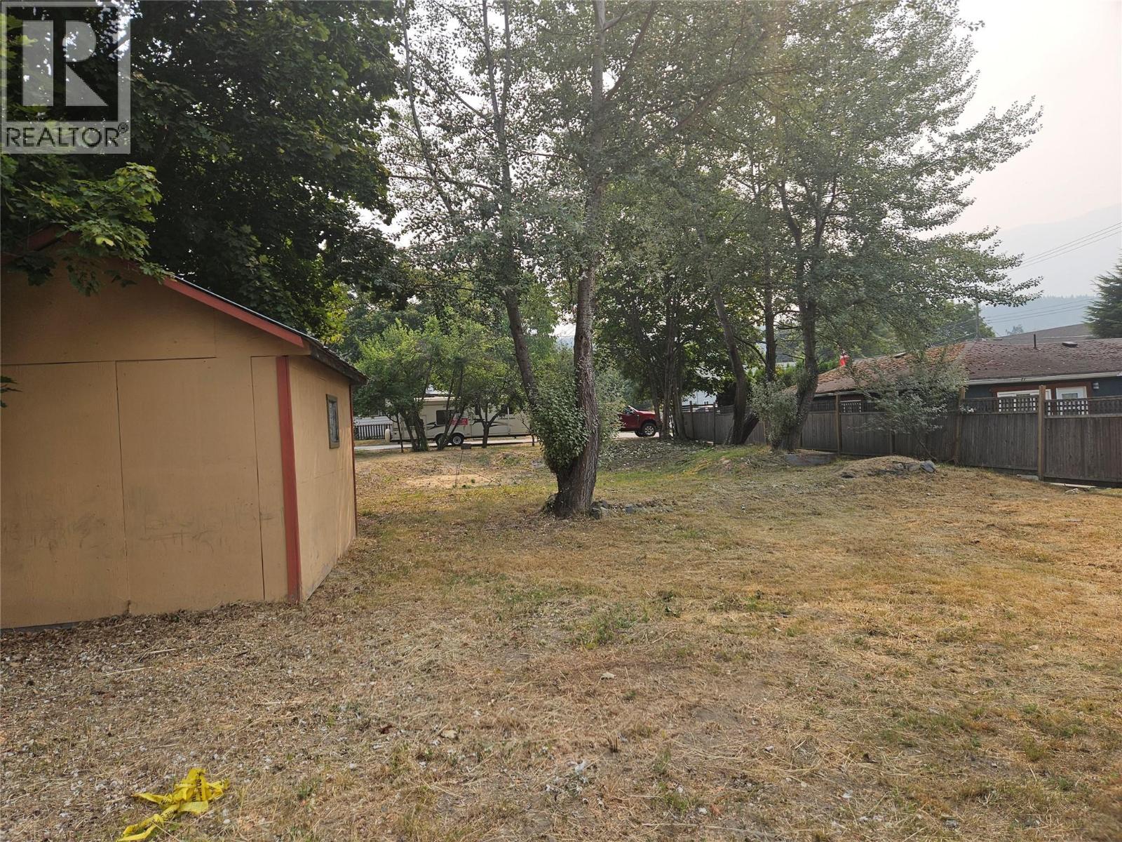 94 1st   NW Avenue, Nakusp, British Columbia  V0G 1R0 - Photo 3 - 10377158