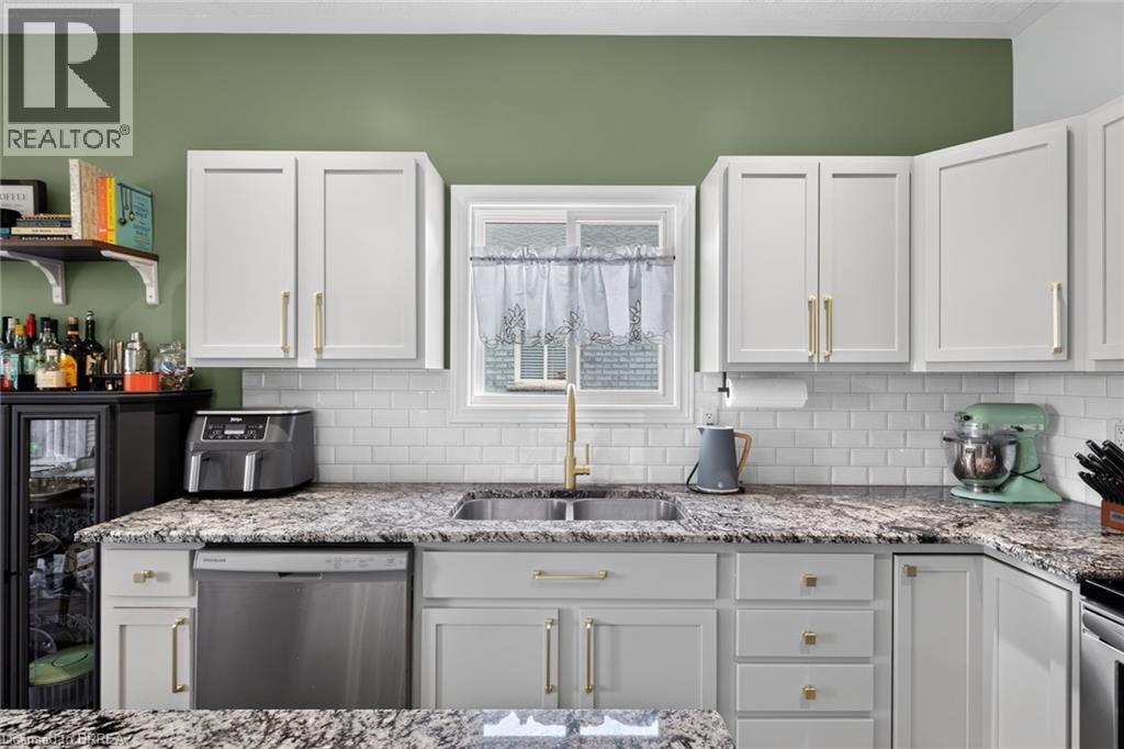219 Shellard Lane Unit# 11, Brantford, Ontario  N3T 0B8 - Photo 11 - 40843272