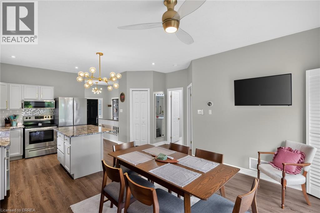 219 Shellard Lane Unit# 11, Brantford, Ontario  N3T 0B8 - Photo 15 - 40843272
