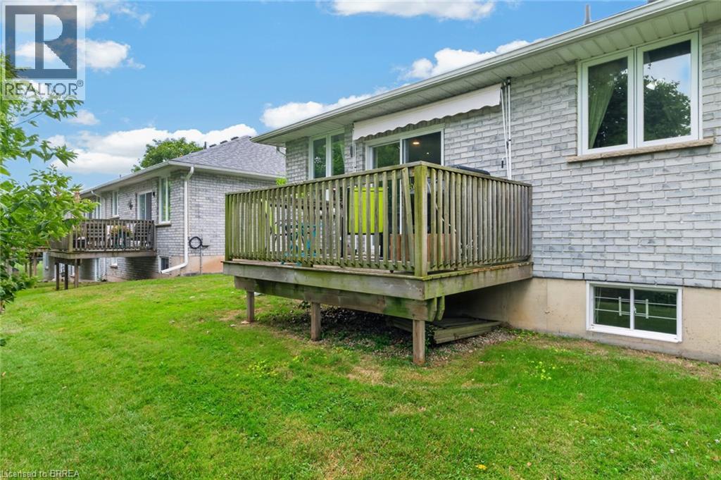 219 Shellard Lane Unit# 11, Brantford, Ontario  N3T 0B8 - Photo 37 - 40843272