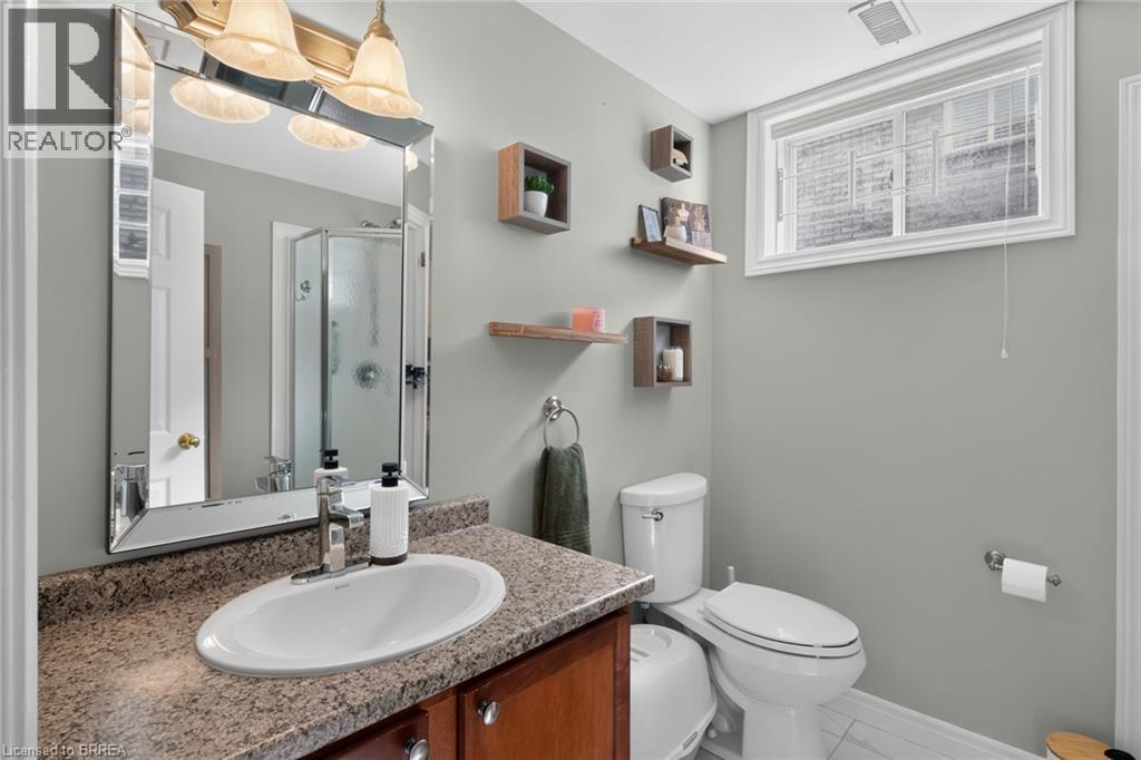 219 Shellard Lane Unit# 11, Brantford, Ontario  N3T 0B8 - Photo 30 - 40843272