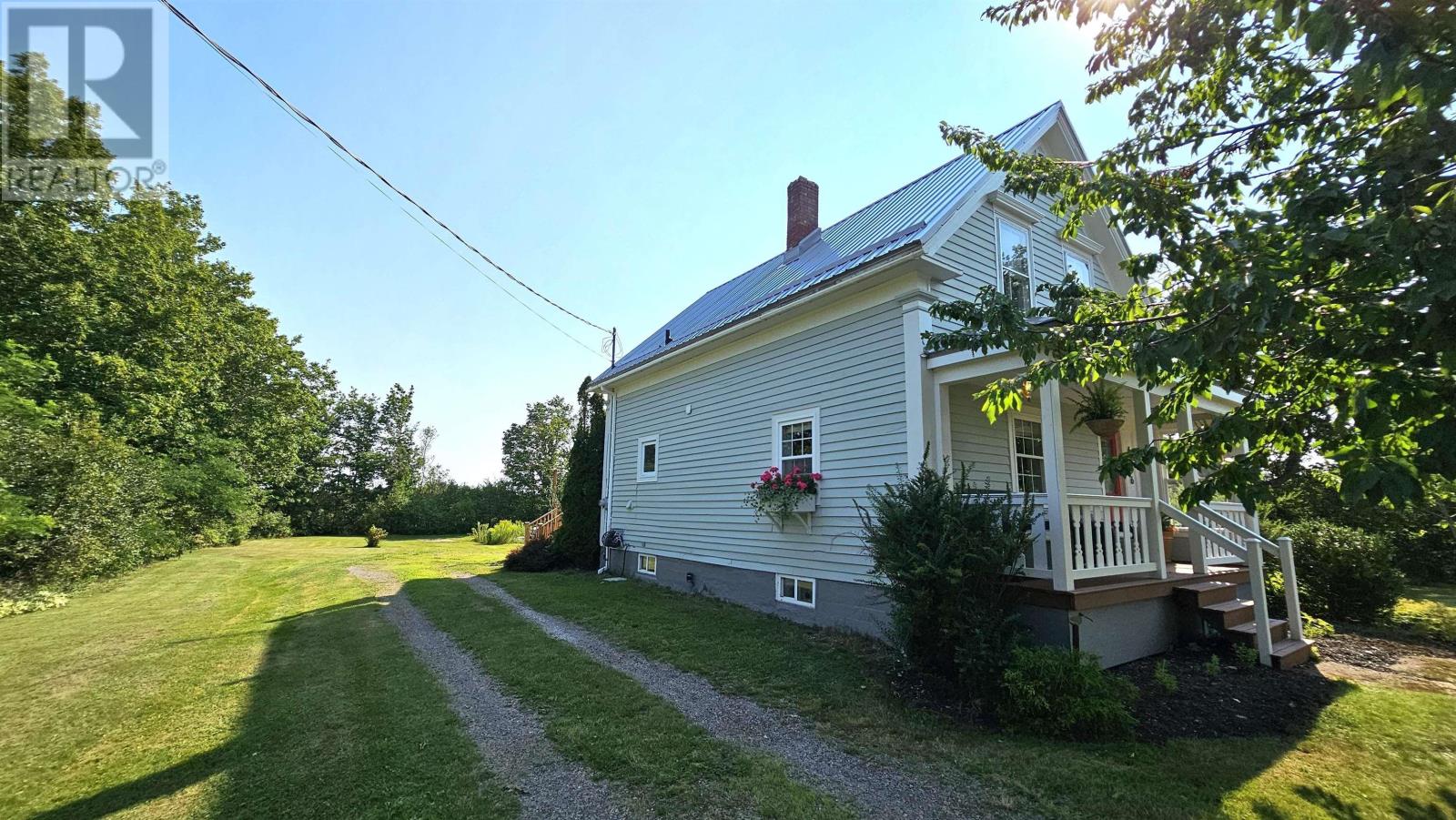 6896 Highway 2, Portapique, Nova Scotia  B0M 1B0 - Photo 5 - 202619797