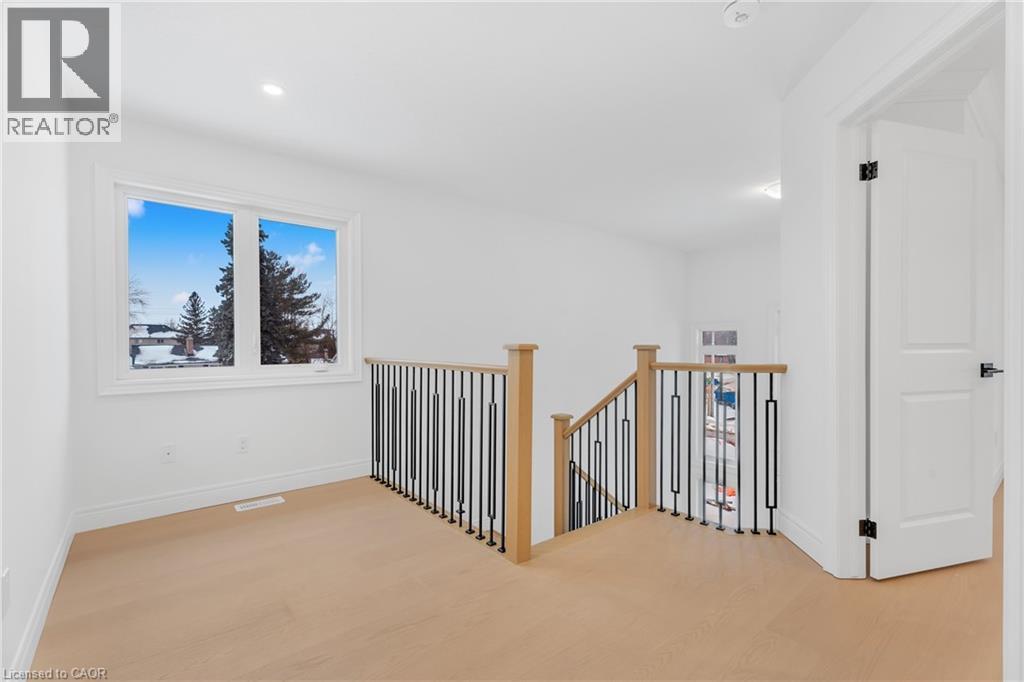 22 Roselawn Avenue, Ancaster, Ontario  L9G 2H9 - Photo 12 - 40714240