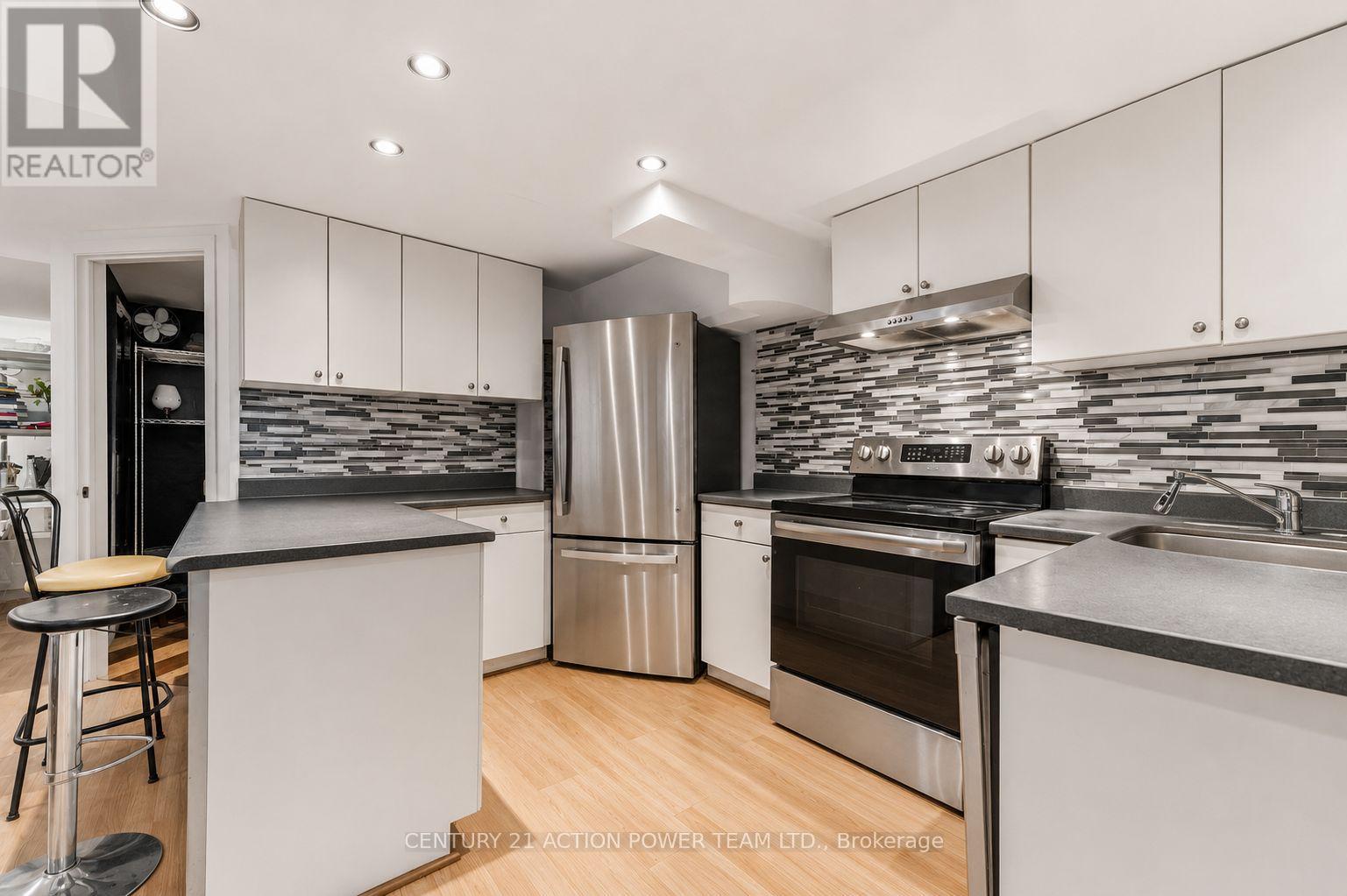 1221 Kitchener Avenue W, Ottawa, Ontario  K1V 6W4 - Photo 37 - X13656350