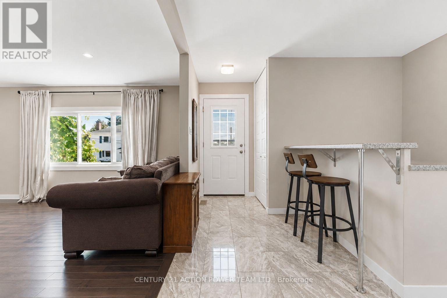 1221 Kitchener Avenue W, Ottawa, Ontario  K1V 6W4 - Photo 4 - X13656350