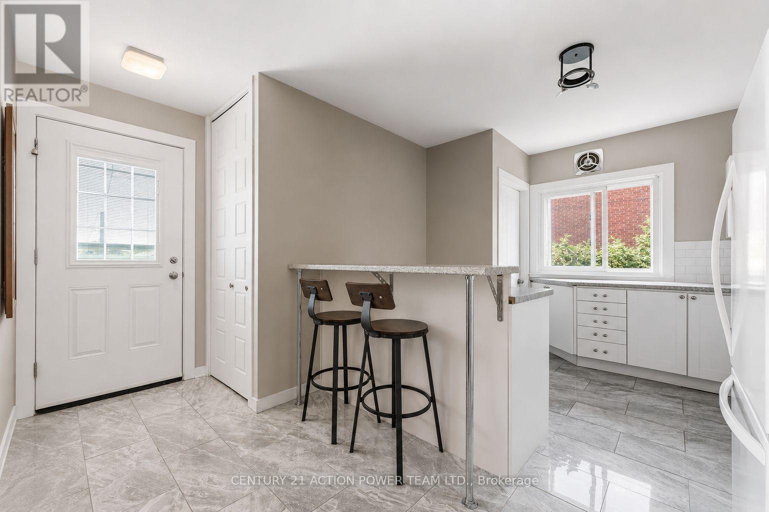 1221 Kitchener Avenue W, Ottawa, Ontario  K1V 6W4 - Photo 5 - X13656350