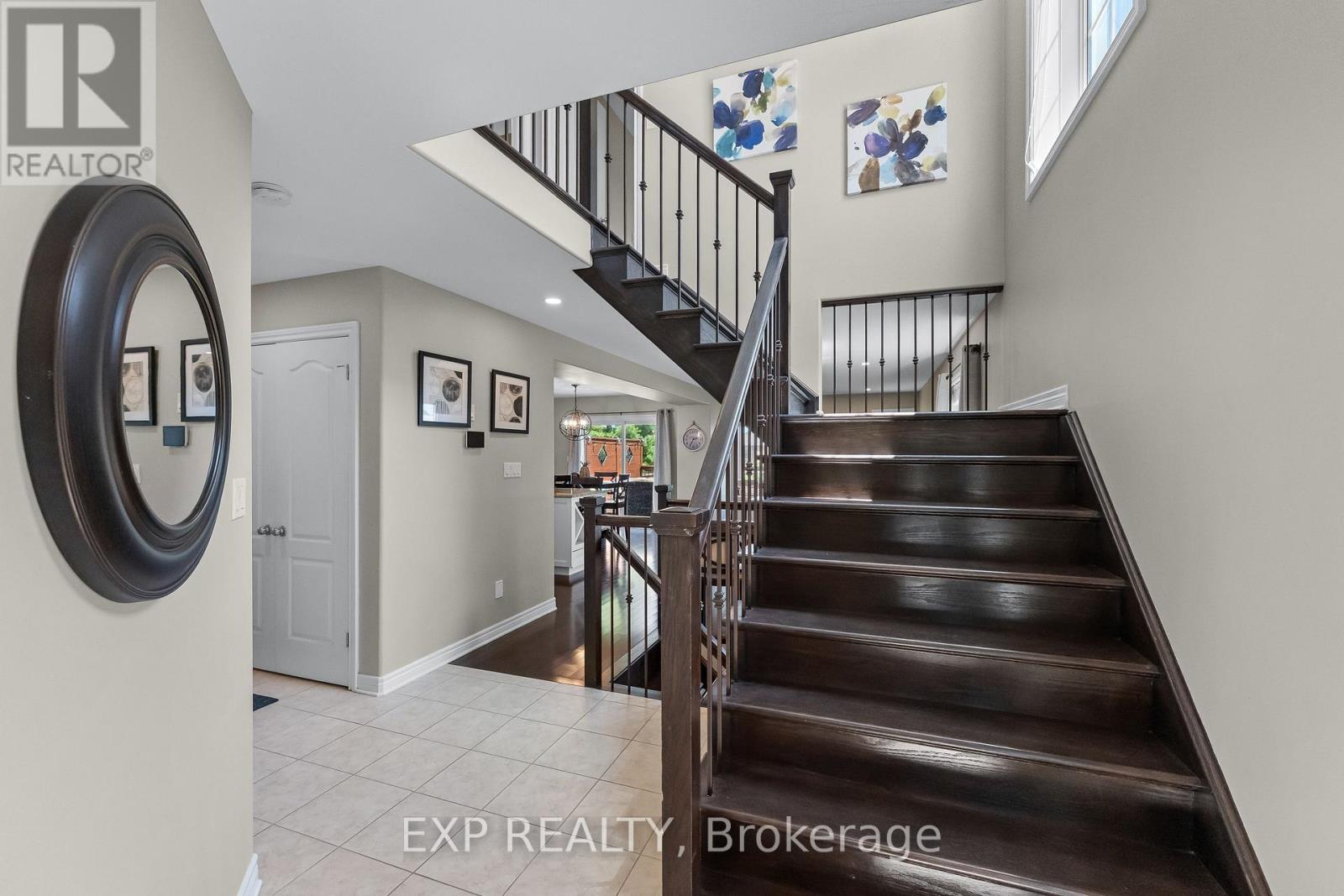 6648 Mary Drive, Niagara Falls, Ontario  L2H 0B6 - Photo 4 - X13656296