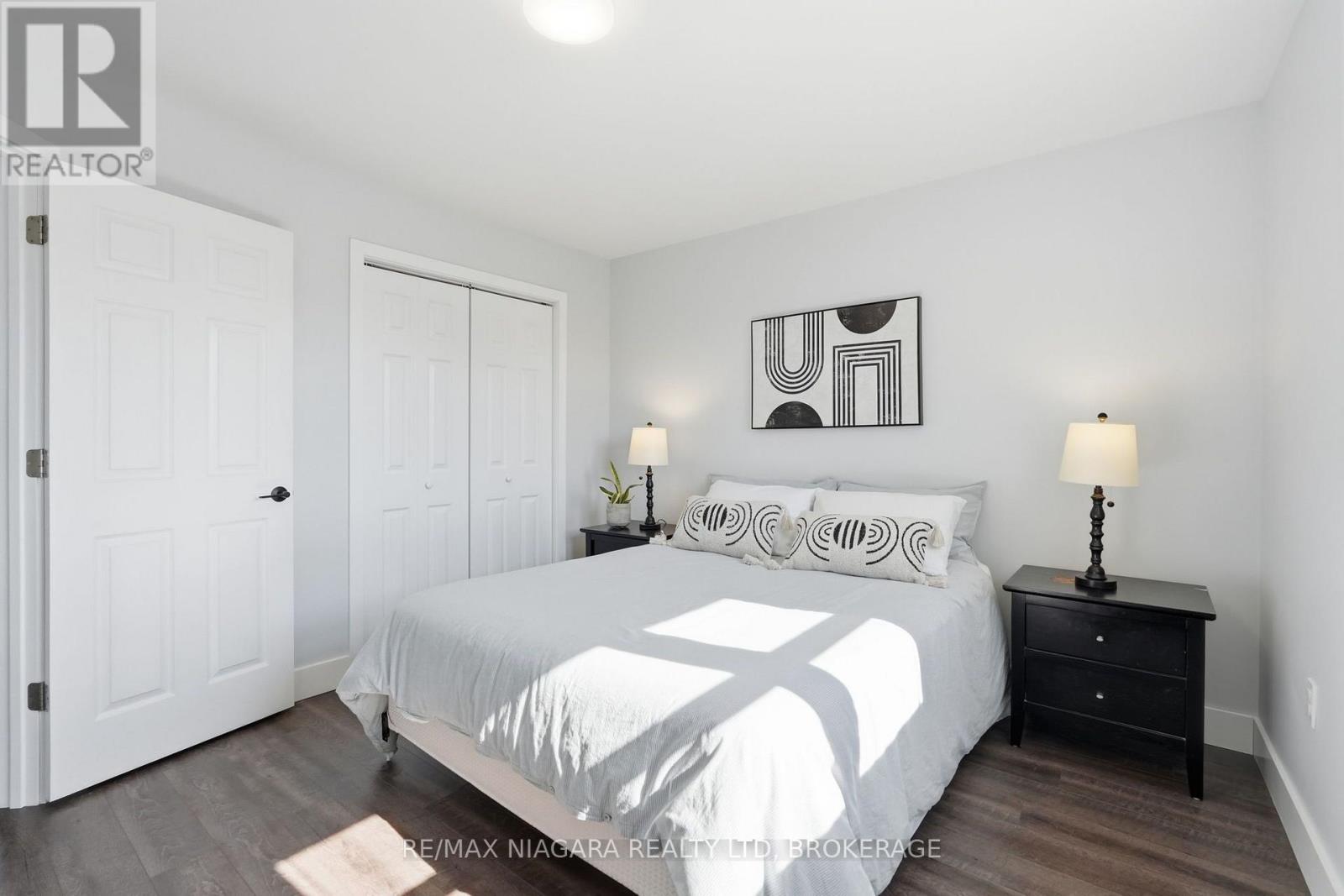 12 Lakeview Avenue, Grimsby (Grimsby Beach), Ontario L3M 3M1 - Photo 21 - X13656342