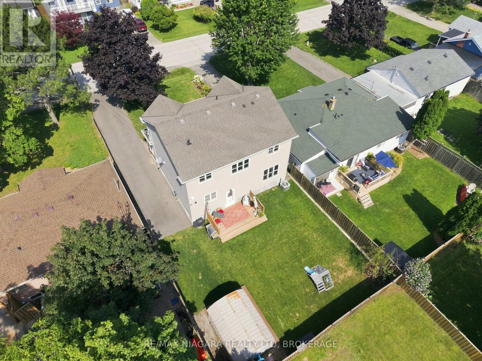 12 Lakeview Avenue, Grimsby (Grimsby Beach), Ontario L3M 3M1 - Photo 38 - X13656342