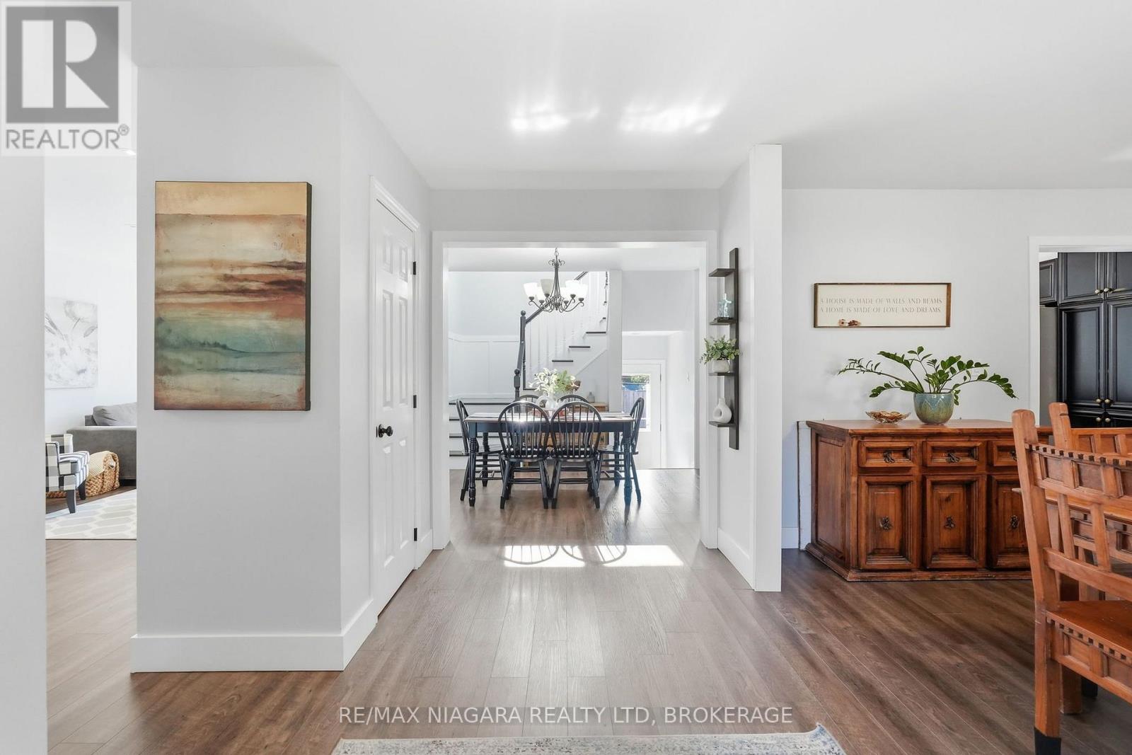 12 Lakeview Avenue, Grimsby (Grimsby Beach), Ontario L3M 3M1 - Photo 6 - X13656342