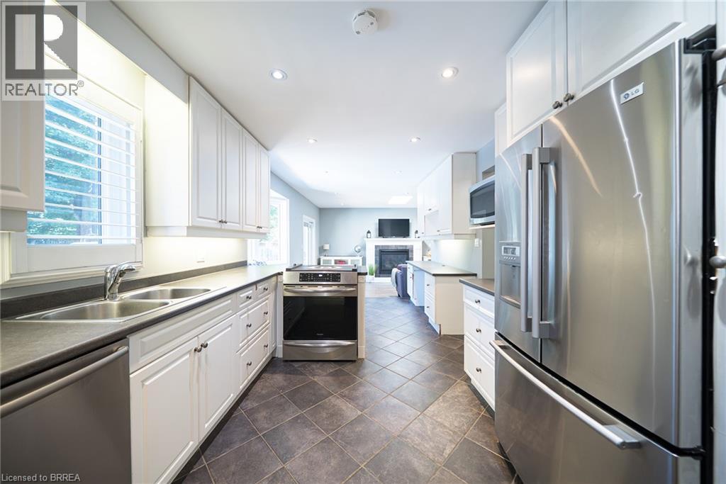 20 Hogarth Road, Brantford, Ontario  N3T 6E7 - Photo 11 - 40849943