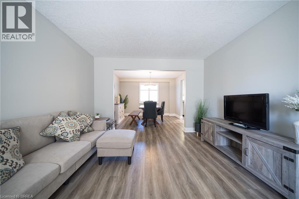 20 Hogarth Road, Brantford, Ontario  N3T 6E7 - Photo 8 - 40849943