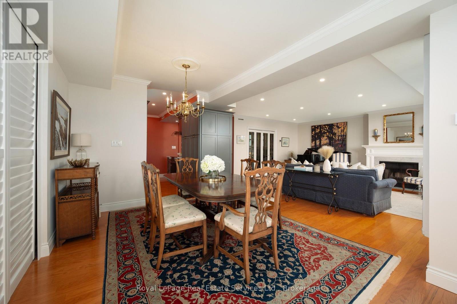 1105 - 100 Lakeshore Road E, Oakville, Ontario  L6J 6M9 - Photo 11 - W13656352