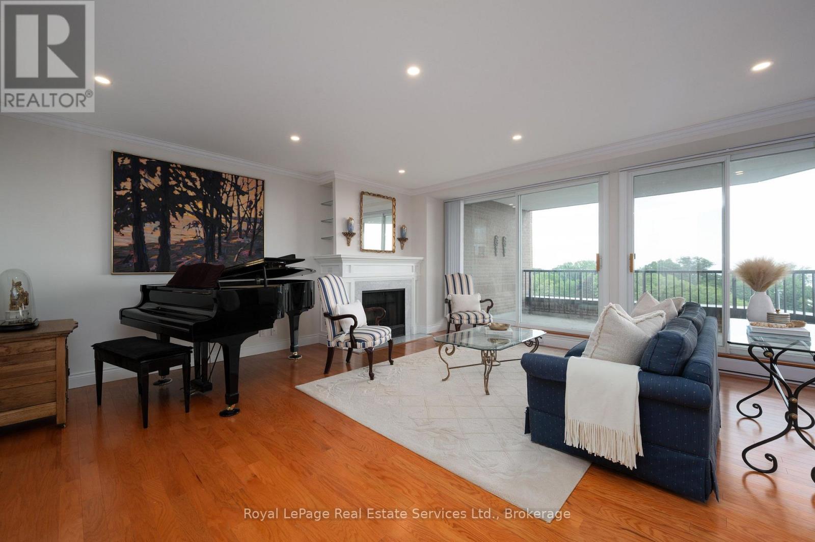 1105 - 100 Lakeshore Road E, Oakville, Ontario  L6J 6M9 - Photo 12 - W13656352