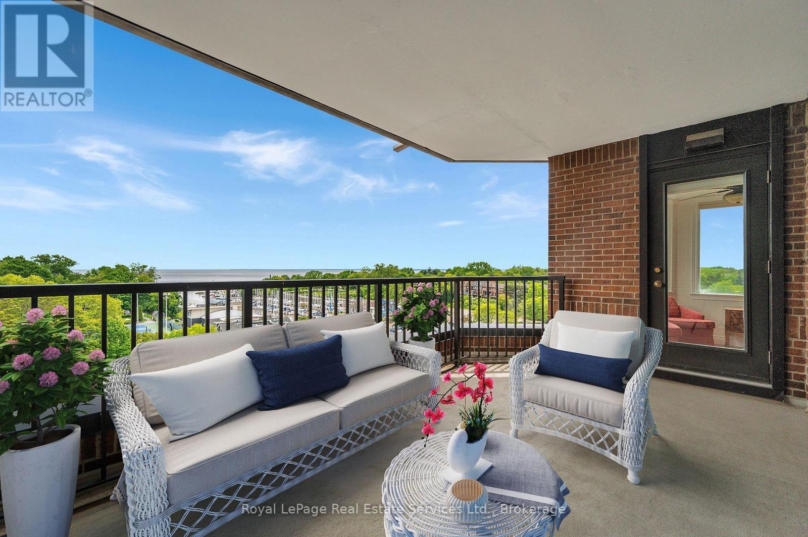 1105 - 100 Lakeshore Road E, Oakville, Ontario  L6J 6M9 - Photo 15 - W13656352