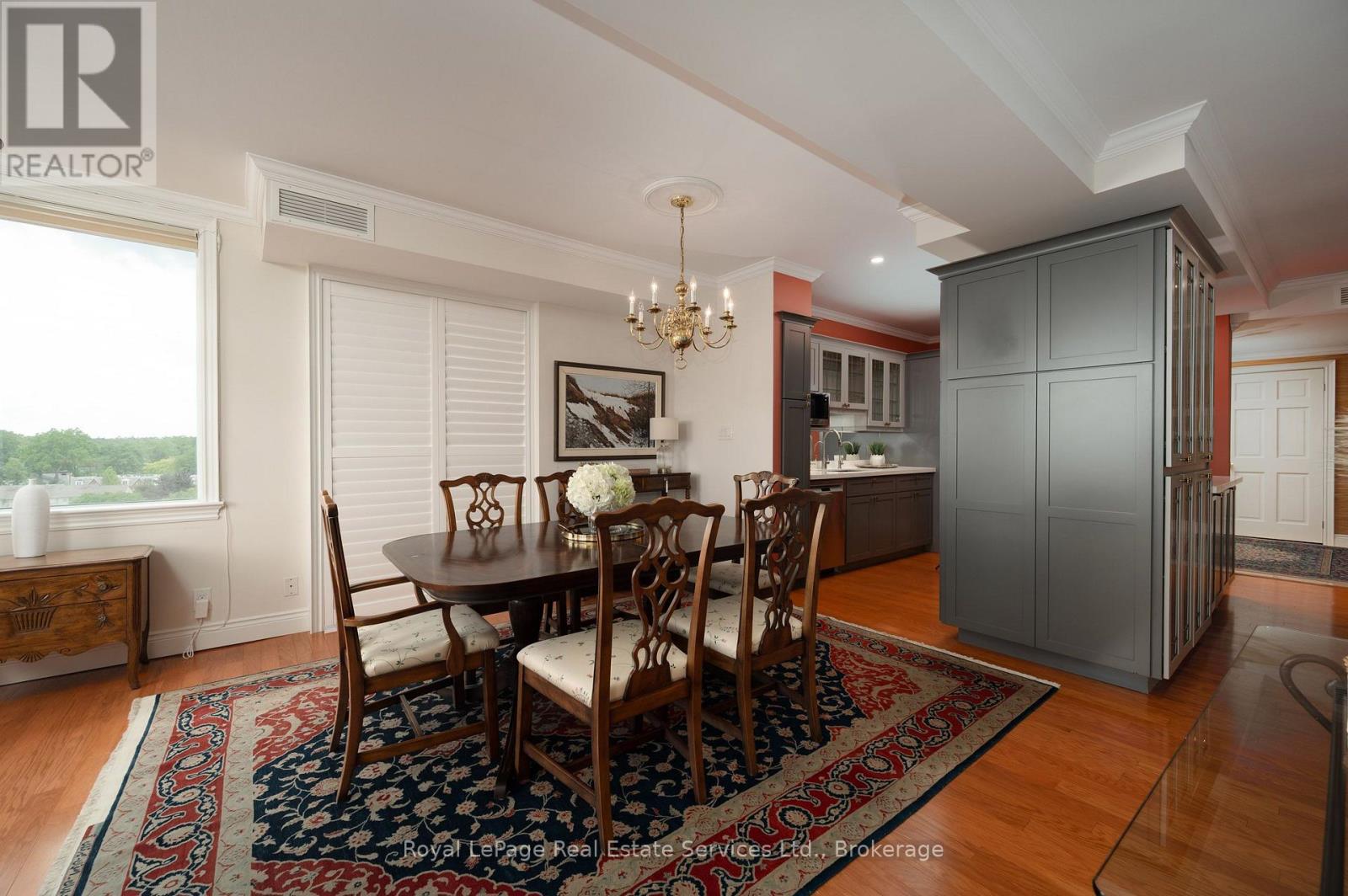 1105 - 100 Lakeshore Road E, Oakville, Ontario  L6J 6M9 - Photo 9 - W13656352