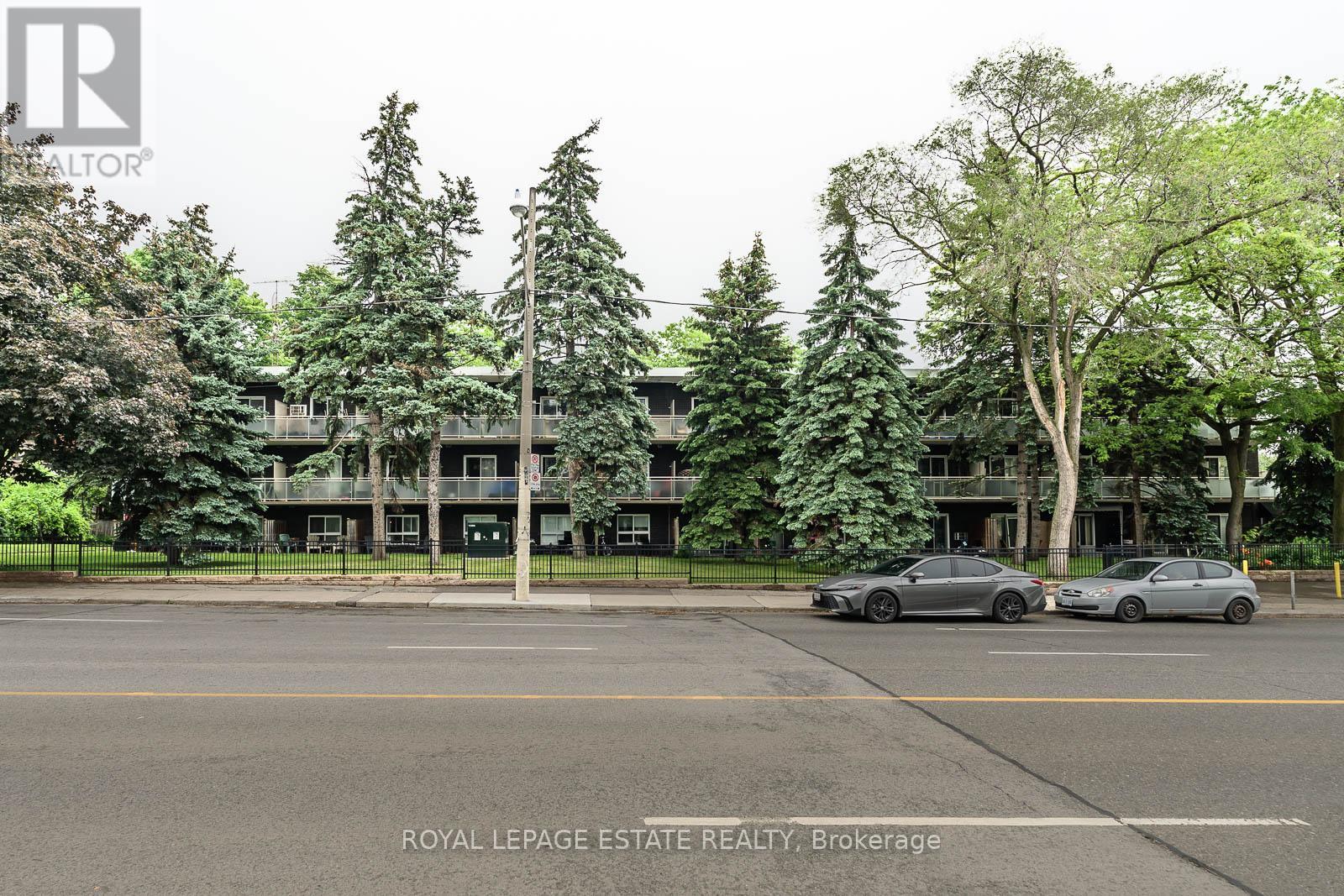 309 - 123 Woodbine Avenue, Toronto, Ontario  M4L 3V8 - Photo 2 - E13509882