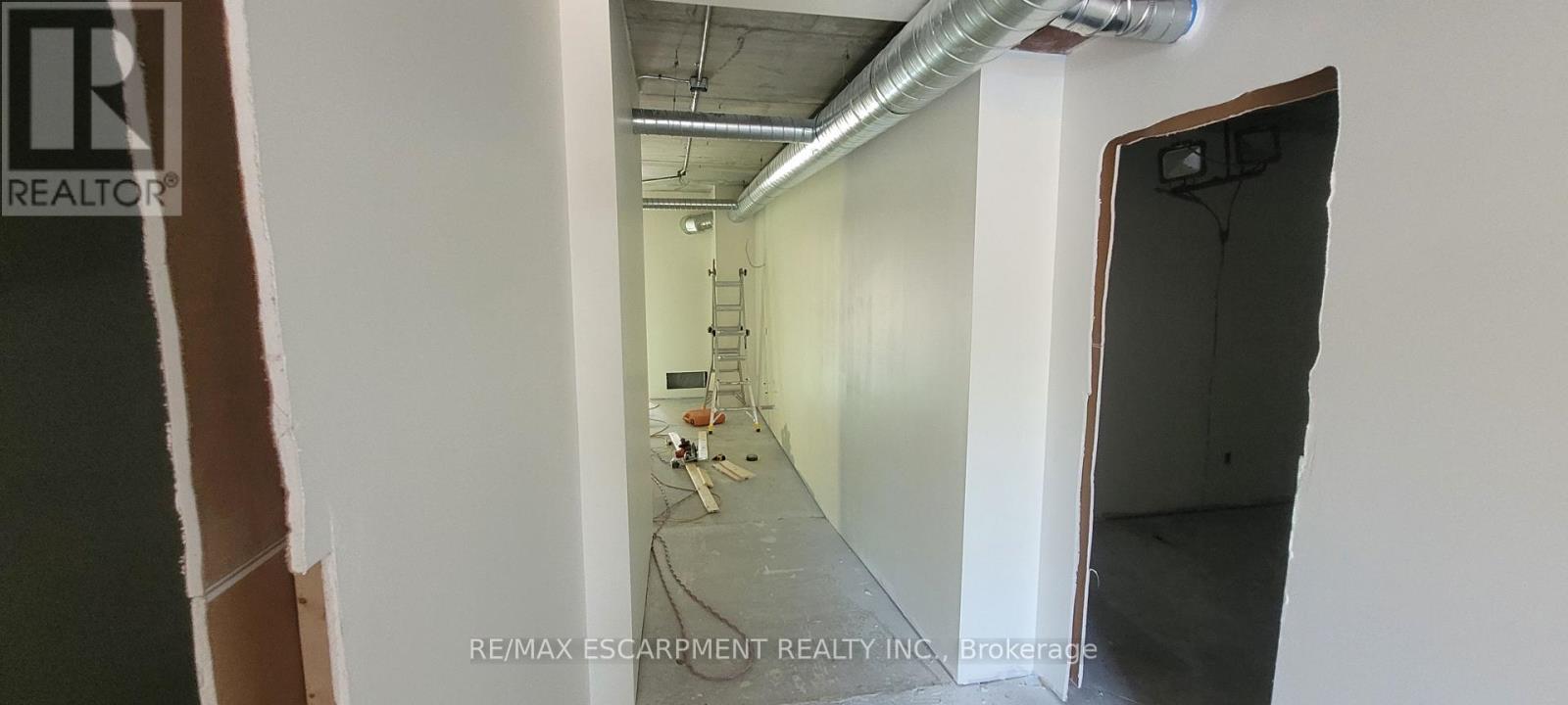Office #1 - 120 Parkdale Avenue N, Hamilton, Ontario  L8H 5W9 - Photo 31 - X12647016