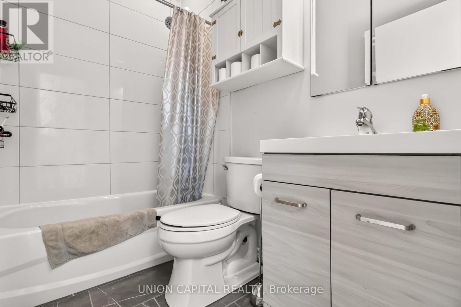 444 Parliament Street, Toronto, Ontario  M5A 3A2 - Photo 13 - C13655544