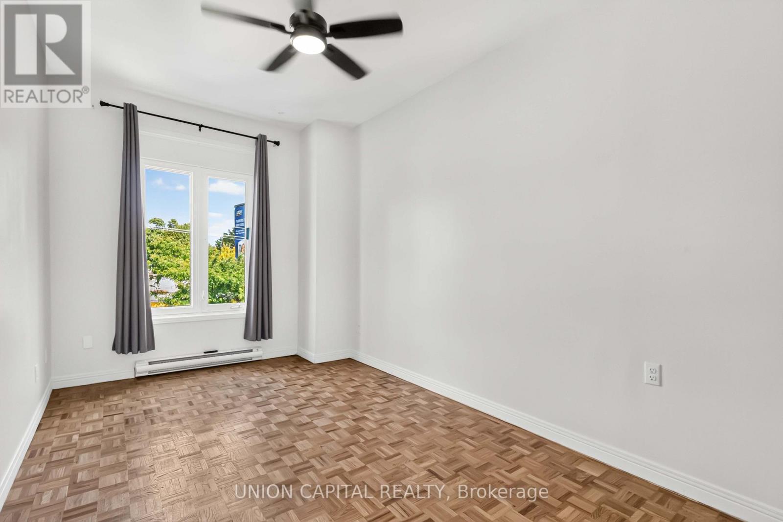 444 Parliament Street, Toronto, Ontario  M5A 3A2 - Photo 14 - C13655544
