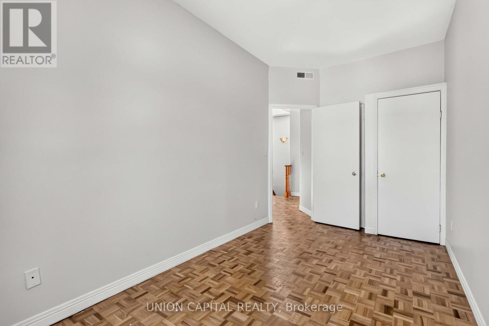 444 Parliament Street, Toronto, Ontario  M5A 3A2 - Photo 17 - C13655544