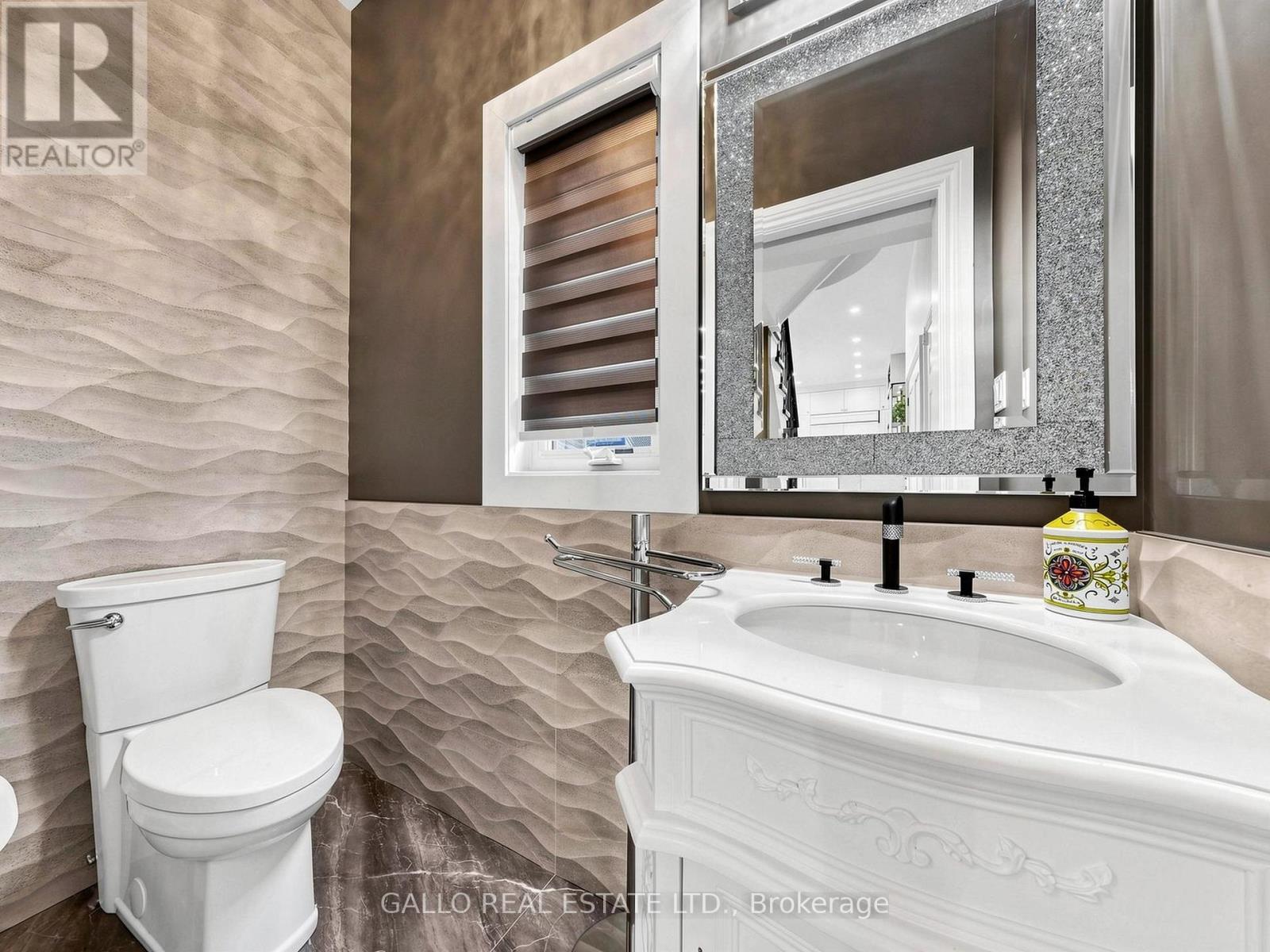 111 Pondmede Crescent, Whitchurch-Stouffville, Ontario  L4A 0E3 - Photo 16 - N13629298