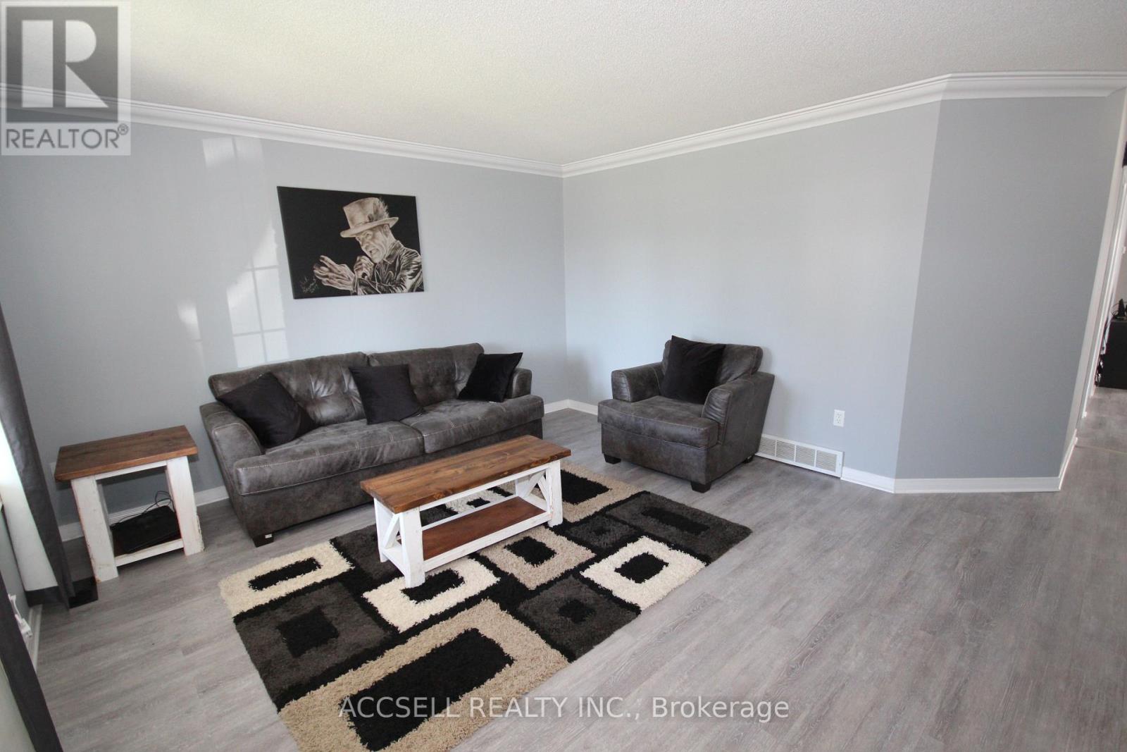 635 Highview Drive, St. Thomas, Ontario  N5R 5E7 - Photo 2 - X13656292
