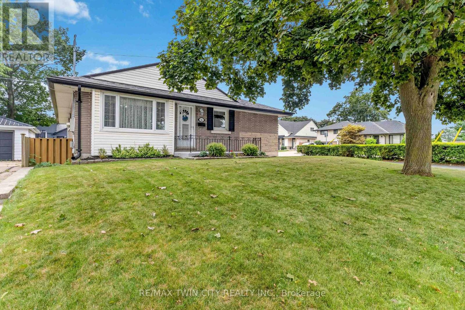 46 Fairview Drive, Brantford, Ontario  N3R 2W7 - Photo 3 - X13656308