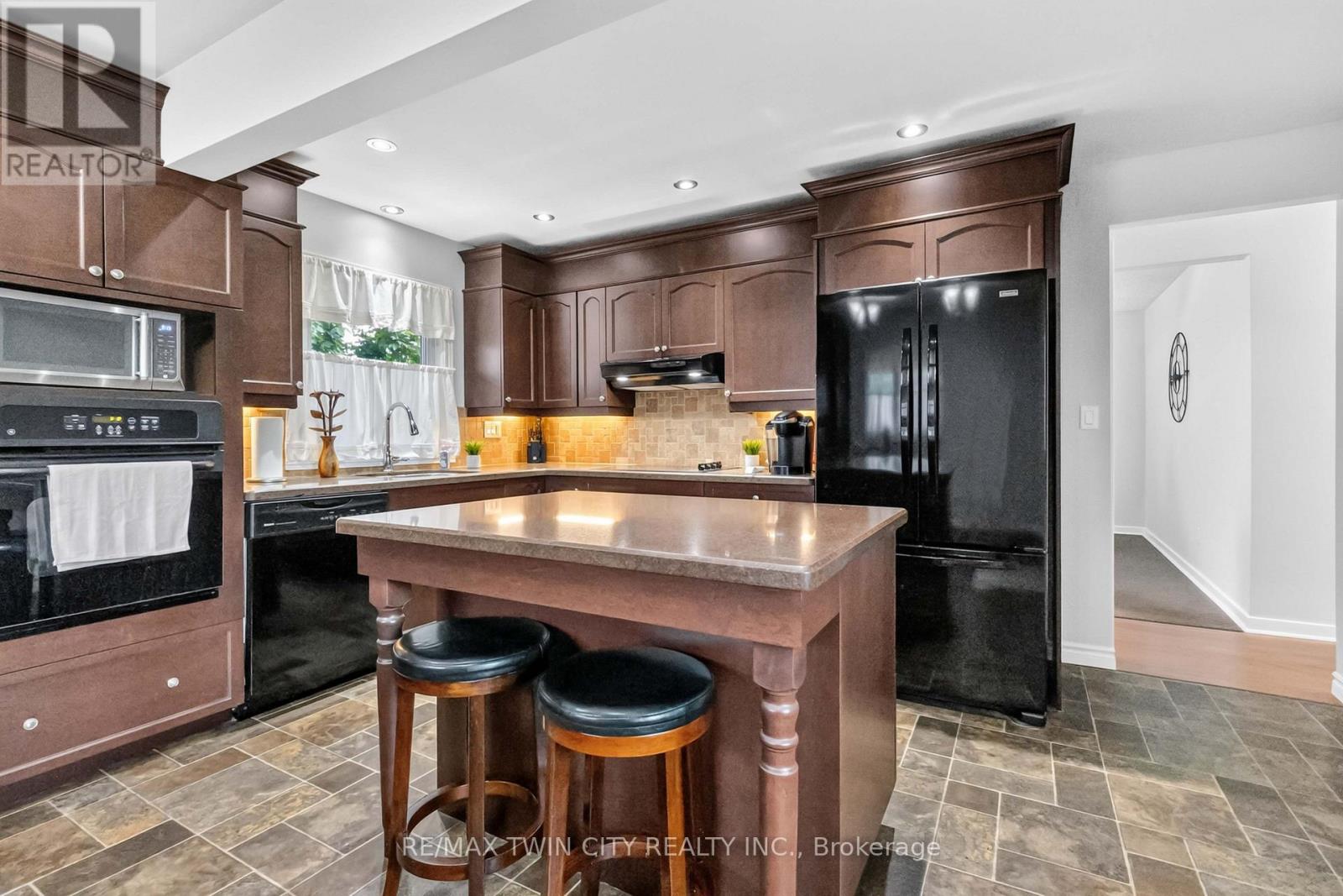 46 Fairview Drive, Brantford, Ontario  N3R 2W7 - Photo 7 - X13656308