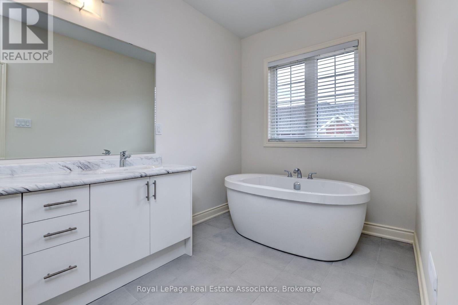 34 Attwater Drive E, Cambridge, Ontario N1T 0G6 - Photo 28 - X13656330
