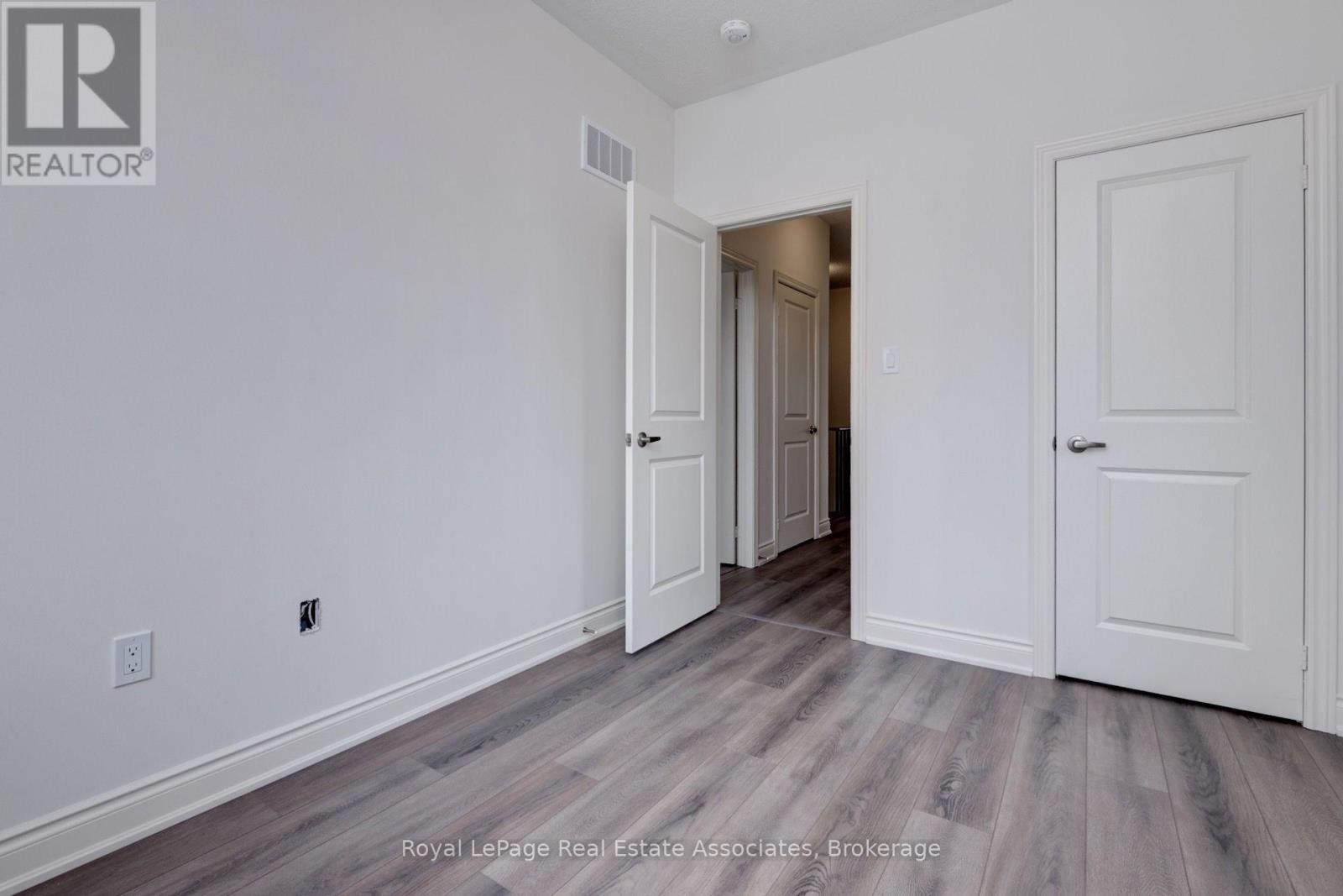 34 Attwater Drive E, Cambridge, Ontario N1T 0G6 - Photo 32 - X13656330