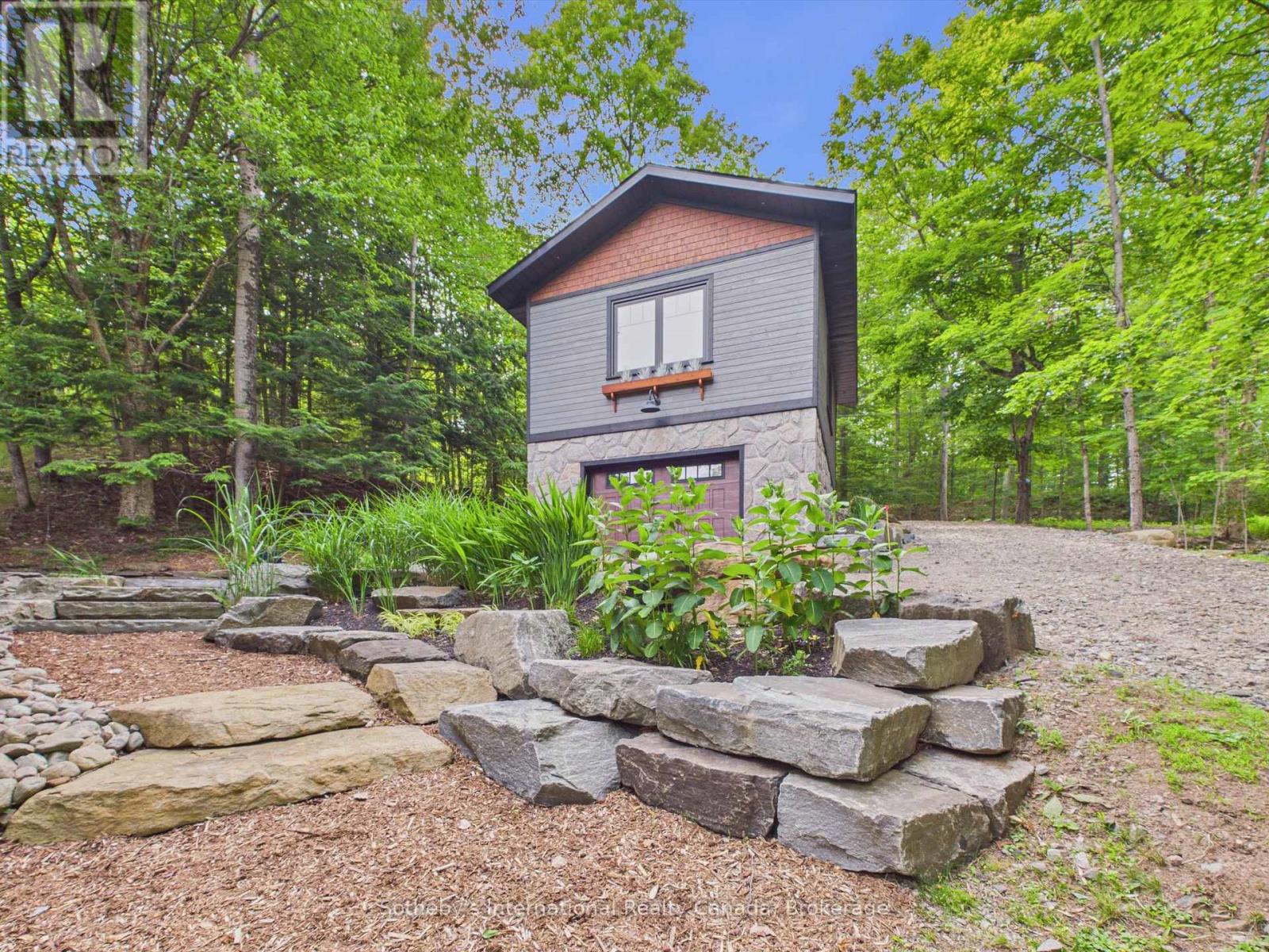 1054 Hilltop Crescent, Lake Of Bays (Franklin), Ontario  P0A 1H0 - Photo 43 - X13656280