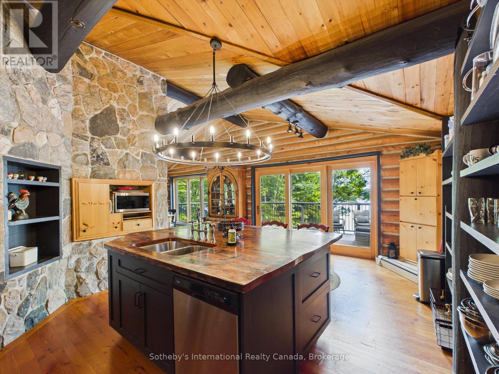 1054 Hilltop Crescent, Lake Of Bays (Franklin), Ontario  P0A 1H0 - Photo 6 - X13656280