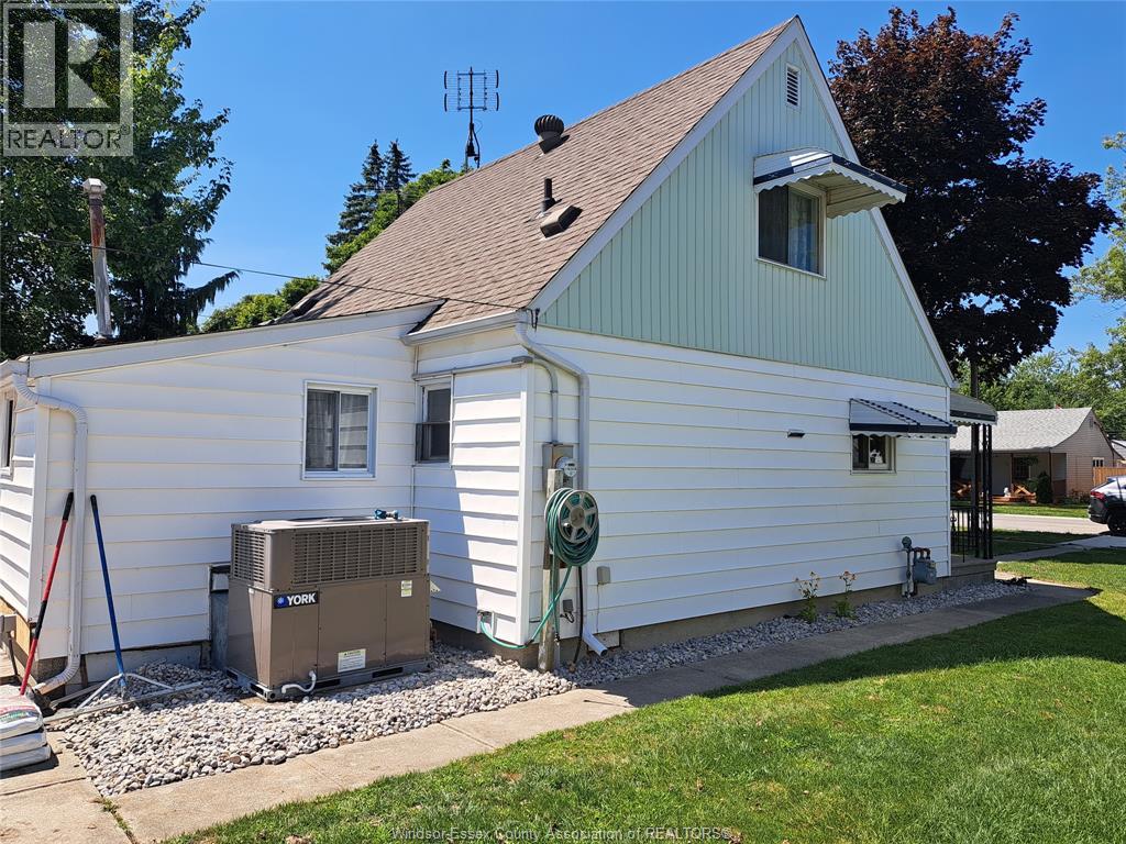 51 Crawford Avenue, Tilbury, Ontario  N0P 2L0 - Photo 5 - 26018182