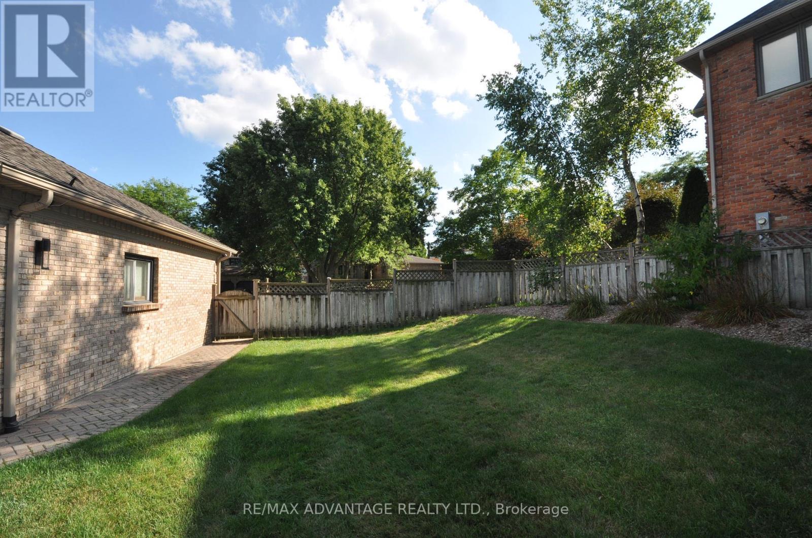1 Smallman Drive, London North, Ontario  N6G 4R3 - Photo 40 - X13656398