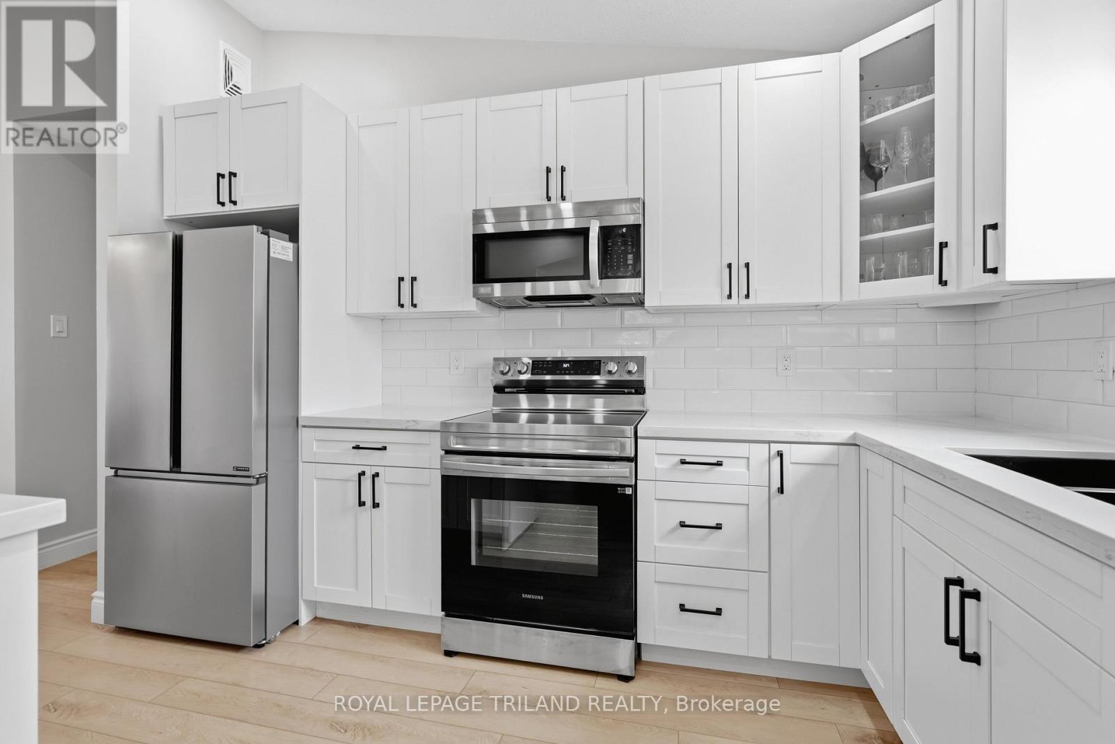 74 Kennedy Place, London East, Ontario  N5V 4W1 - Photo 11 - X13656484
