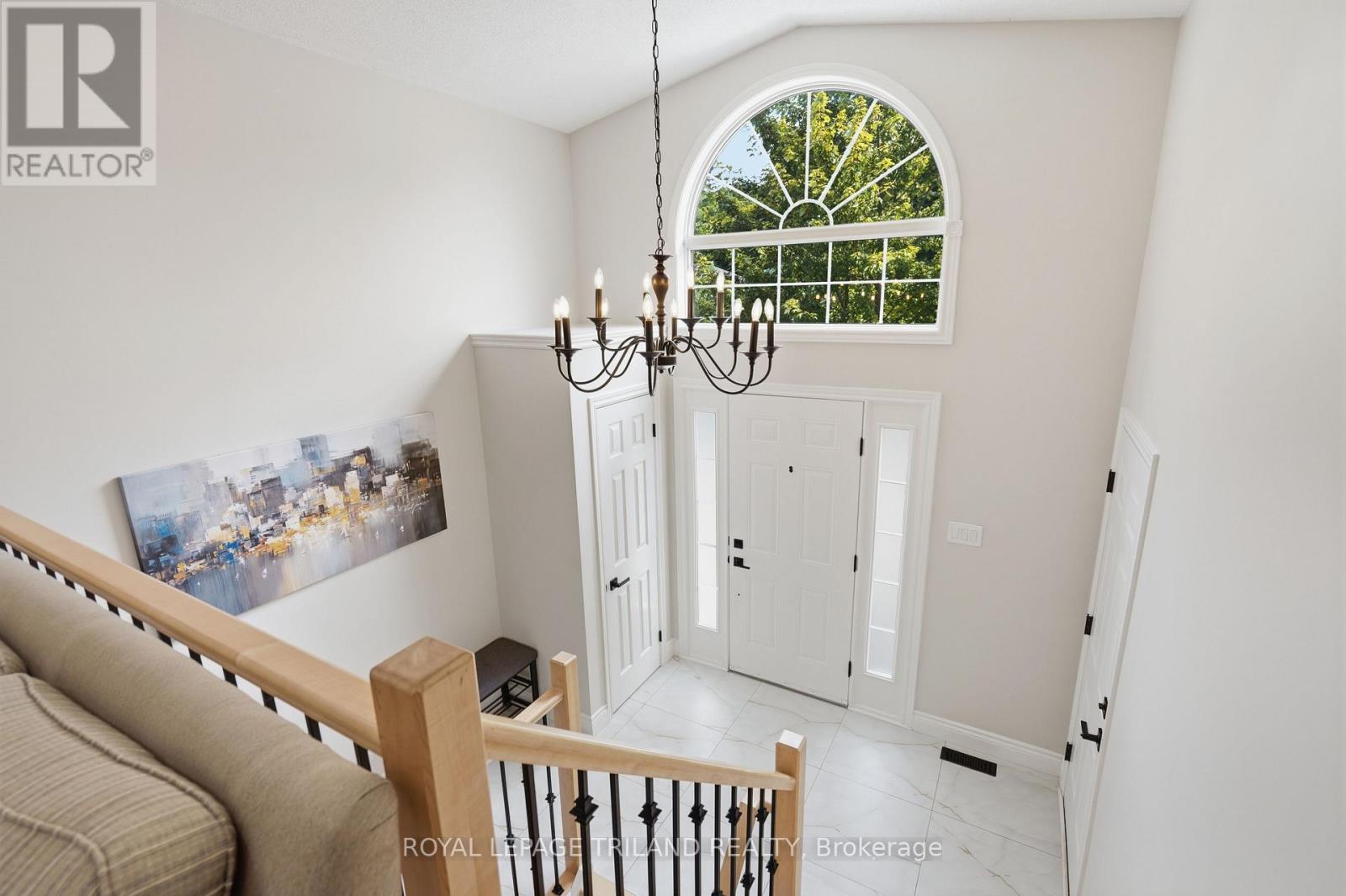 74 Kennedy Place, London East, Ontario  N5V 4W1 - Photo 2 - X13656484